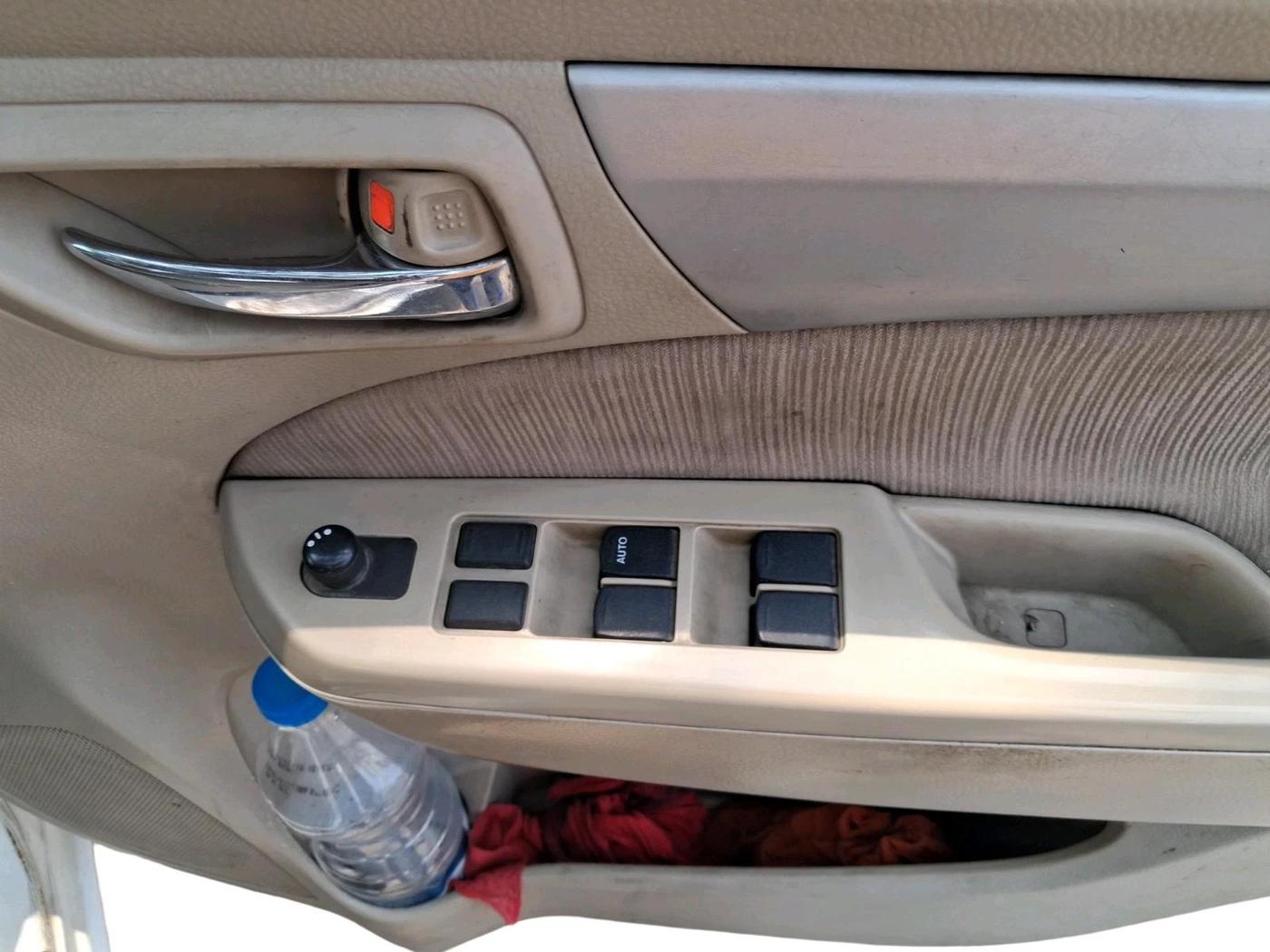 2013 Maruti Ertiga VDI, Diesel, Manual, 1,30,519 km, interior