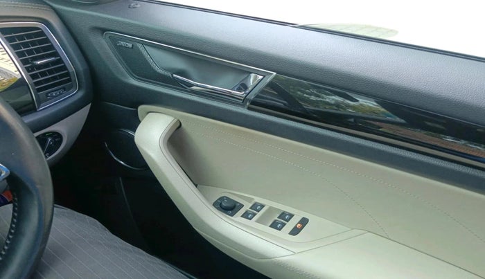 2022 Skoda Kodiaq L&K, Petrol, Automatic, 64,603 km, interior