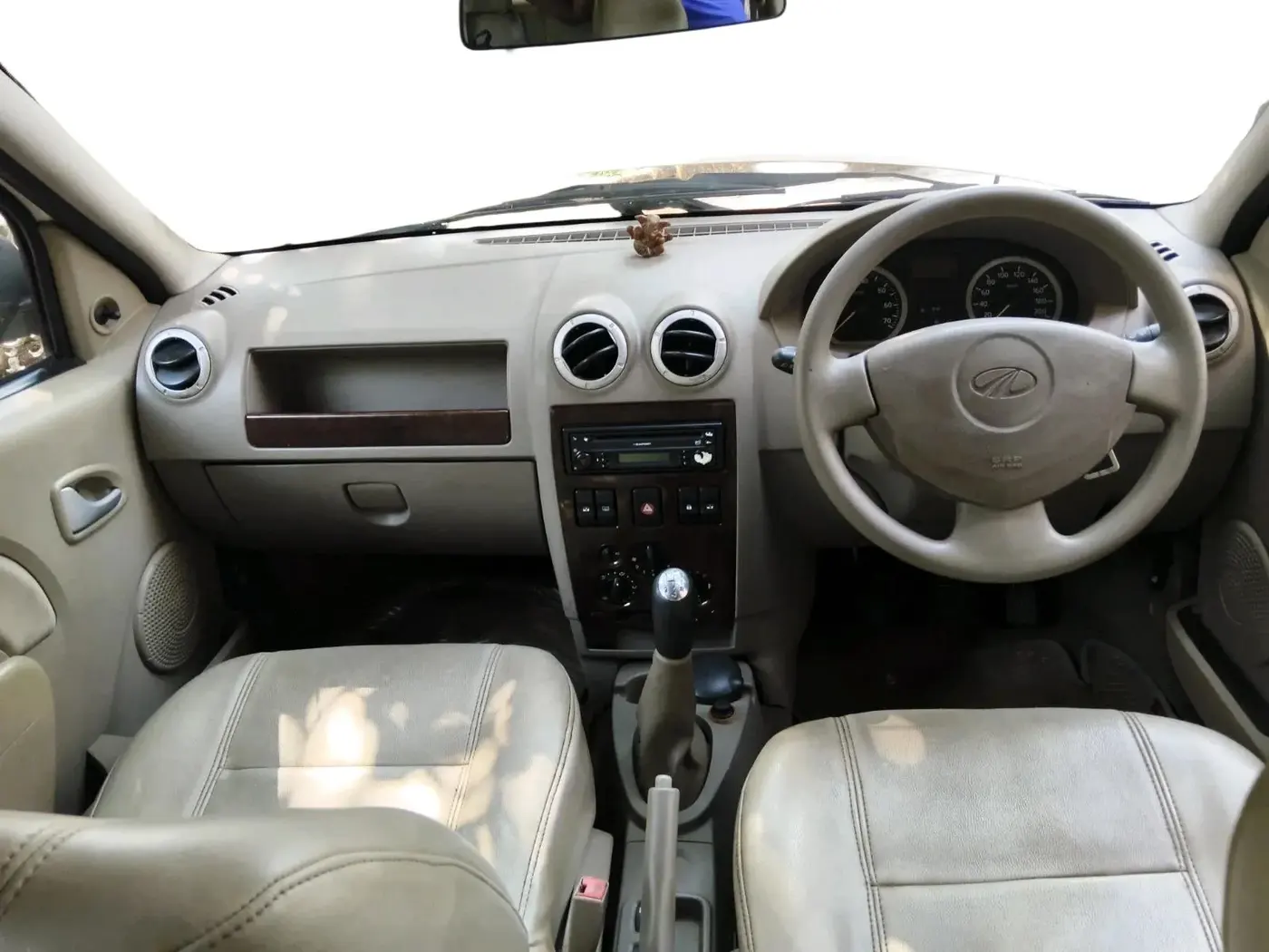 2011 Mahindra Verito 1.5 D6, Diesel, Manual, 61,205 km, interior