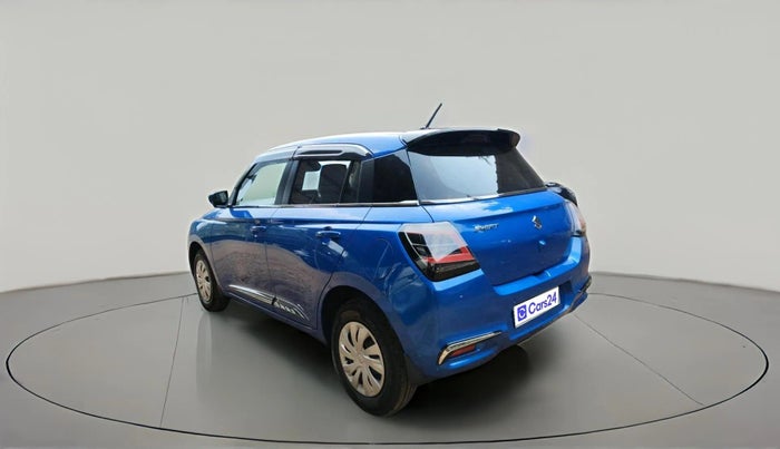 2025 Maruti Swift VXi (O) AMT, Petrol, Automatic, 2,197 km, exterior