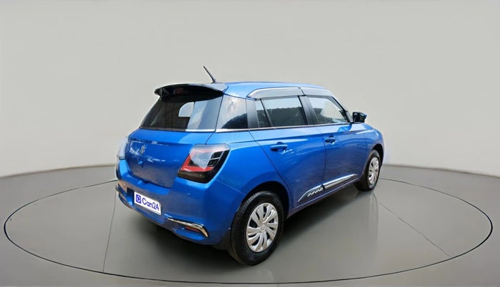 2025 Maruti Swift VXi (O) AMT, Petrol, Automatic, 2,197 km, exterior