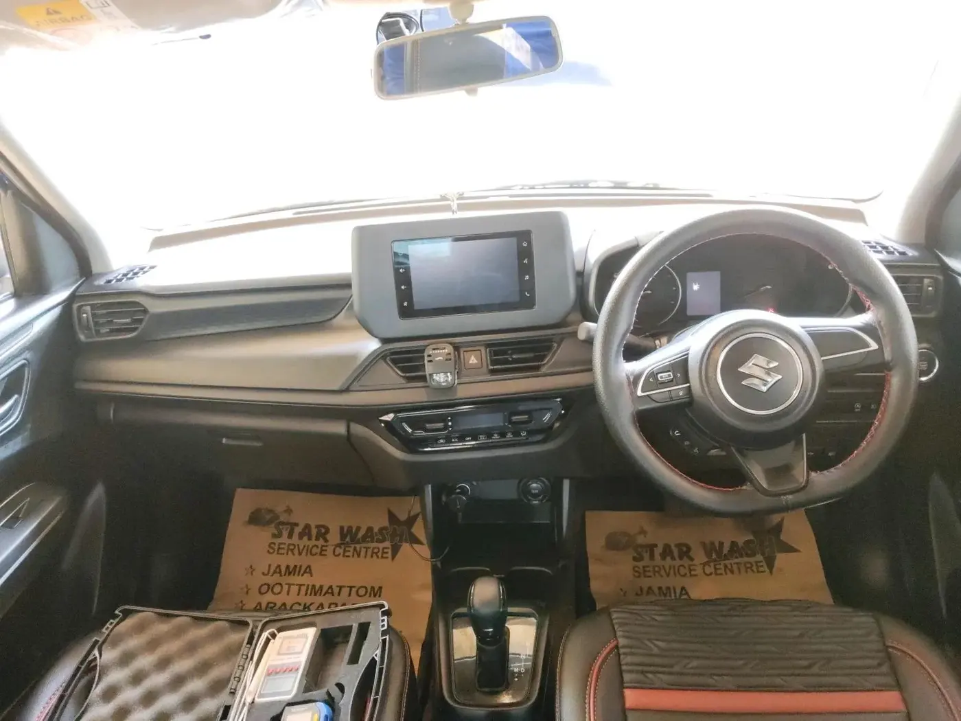 2025 Maruti Swift VXi (O) AMT, Petrol, Automatic, 2,197 km, interior