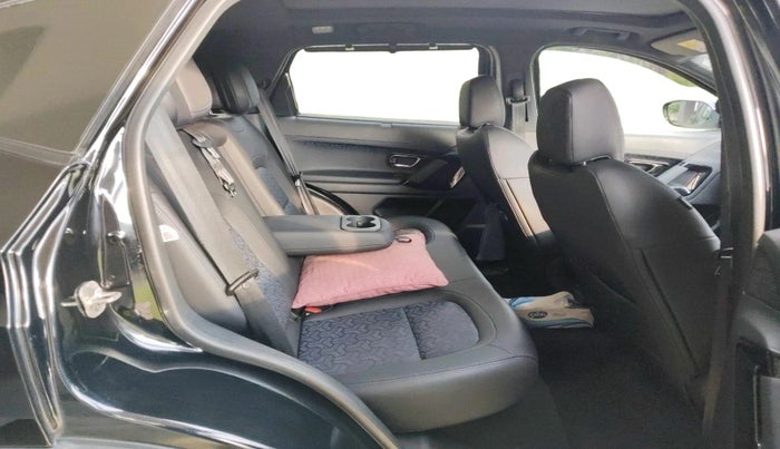 2024 Tata Harrier FEARLESS PLUS DARK EDITION AT, Diesel, Automatic, 8,744 km, interior