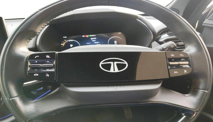 2024 Tata Harrier FEARLESS PLUS DARK EDITION AT, Diesel, Automatic, 8,744 km, interior