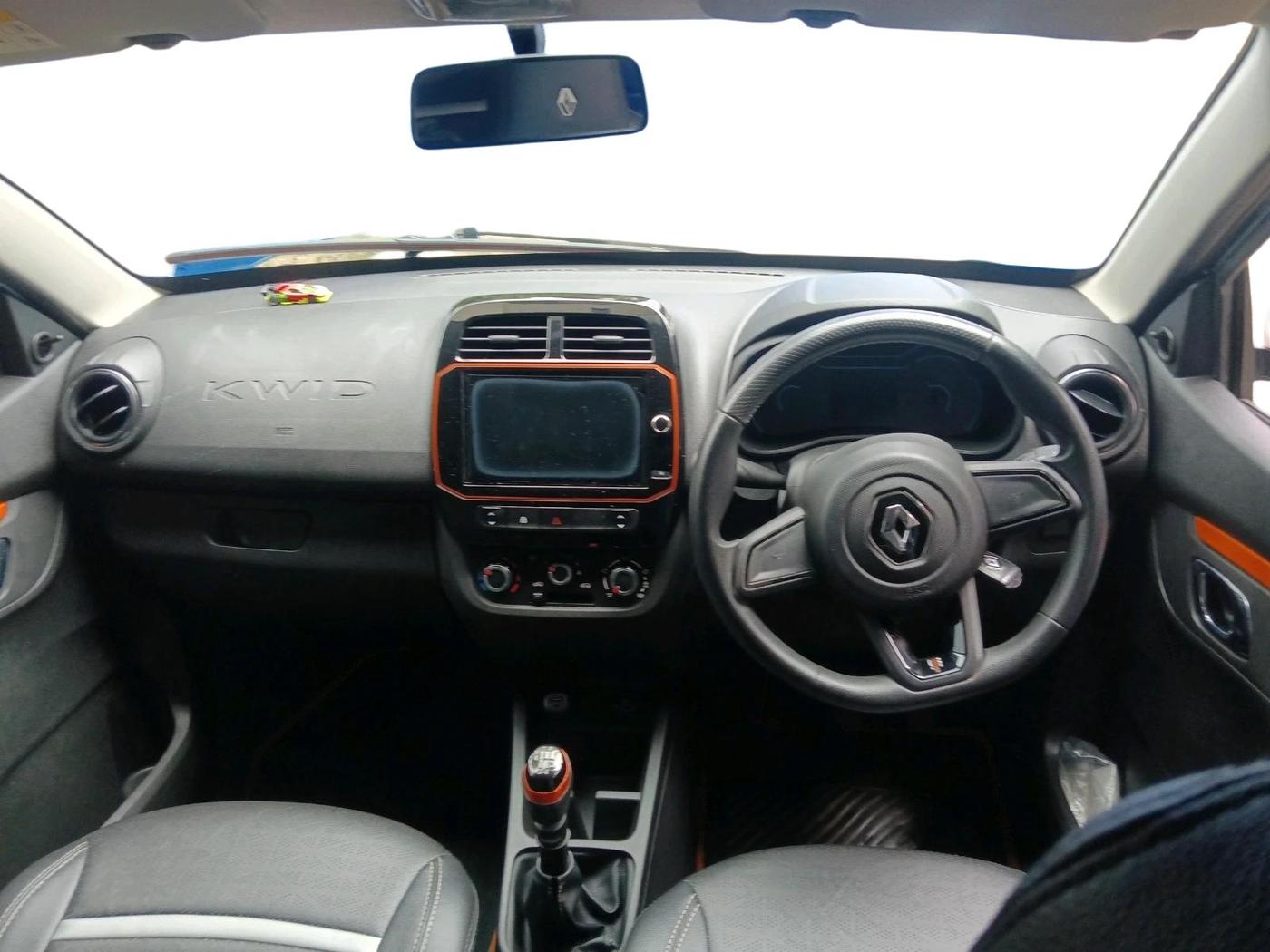2020 Renault Kwid CLIMBER 1.0 (O), Petrol, Manual, 34,241 km, interior