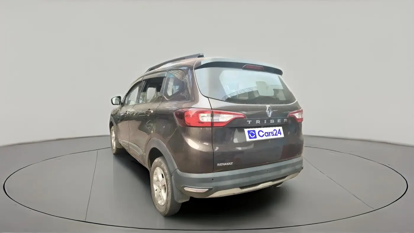 2022 Renault TRIBER RXT, Petrol, Manual, 25,508 km, exterior