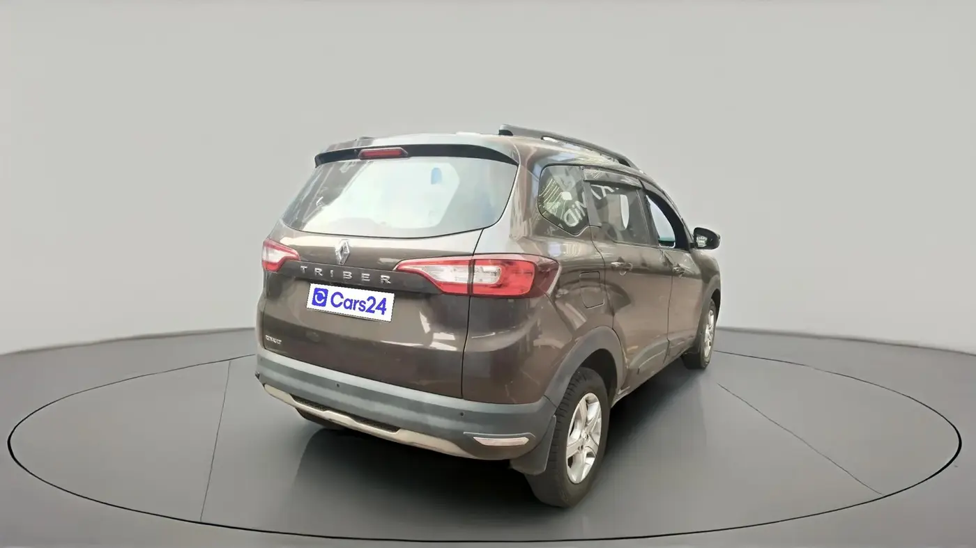 2022 Renault TRIBER RXT, Petrol, Manual, 25,508 km, exterior