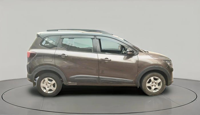 2022 Renault TRIBER RXT, Petrol, Manual, 25,508 km, exterior