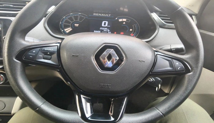 2022 Renault TRIBER RXT, Petrol, Manual, 25,508 km, interior