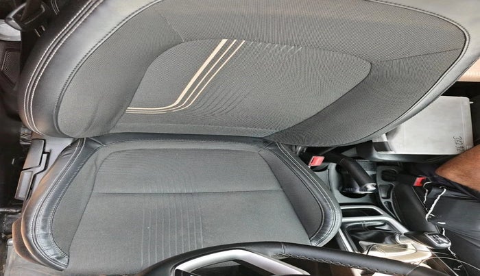 2021 Hyundai VENUE SX 1.0 (O) TURBO, Petrol, Manual, 66,006 km, interior