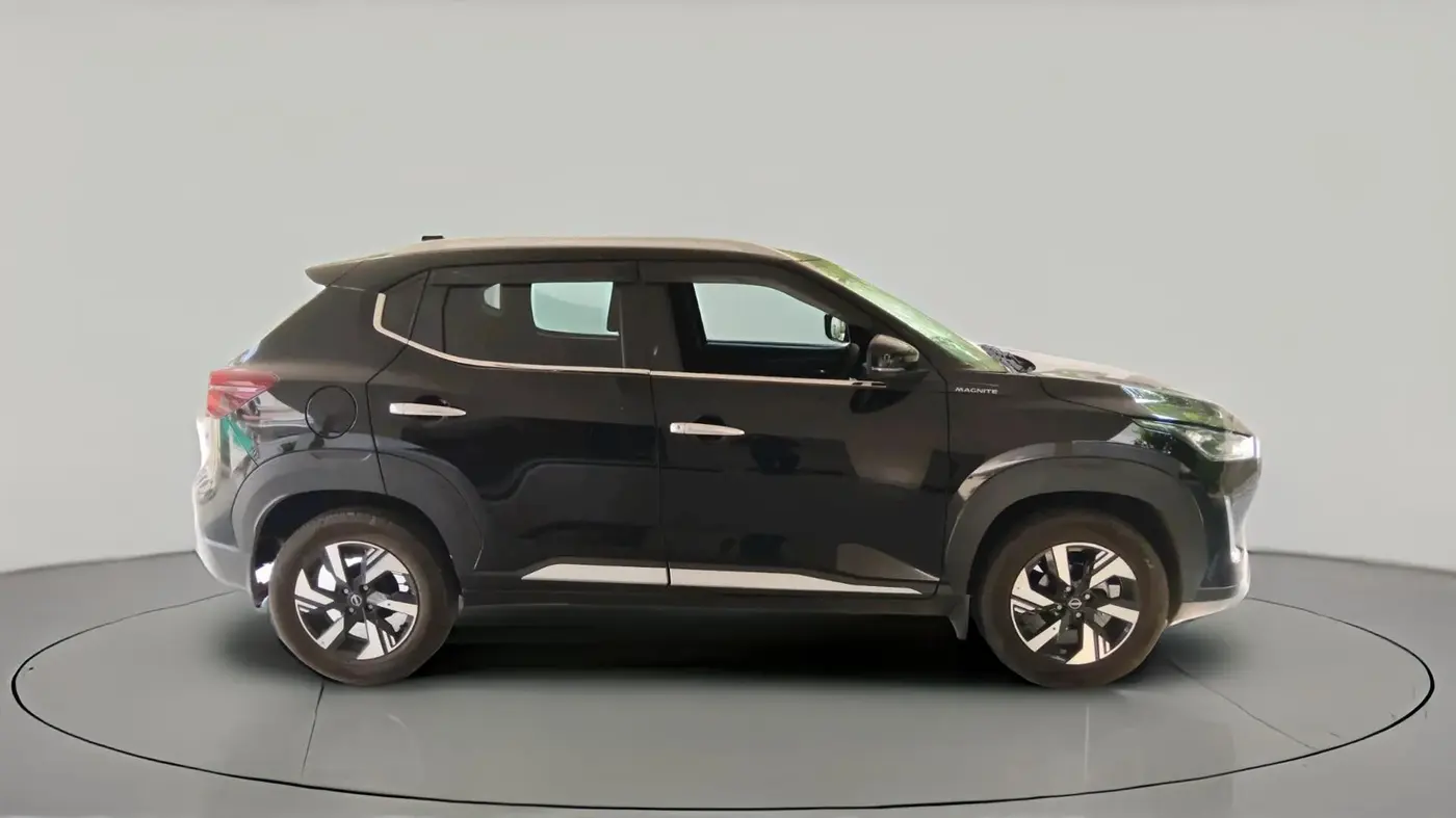 2025 Nissan MAGNITE N-Connecta B4D 1.0 Petrol AMT, Petrol, Automatic, 4,314 km, exterior