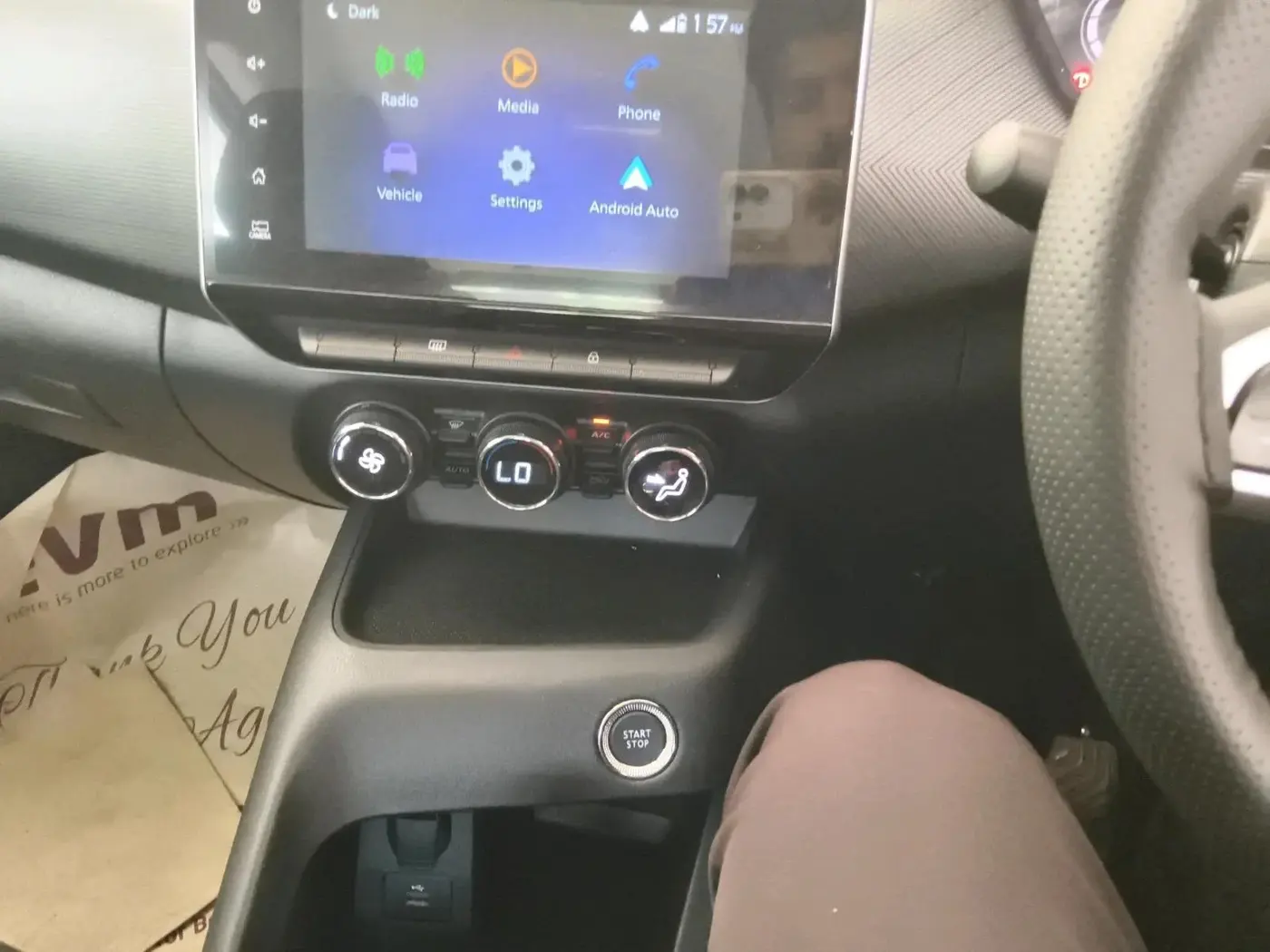 2025 Nissan MAGNITE N-Connecta B4D 1.0 Petrol AMT, Petrol, Automatic, 4,314 km, interior