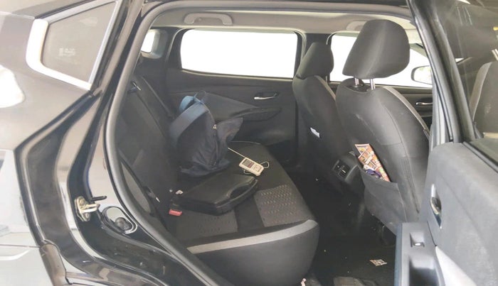 2025 Nissan MAGNITE N-Connecta B4D 1.0 Petrol AMT, Petrol, Automatic, 4,314 km, interior