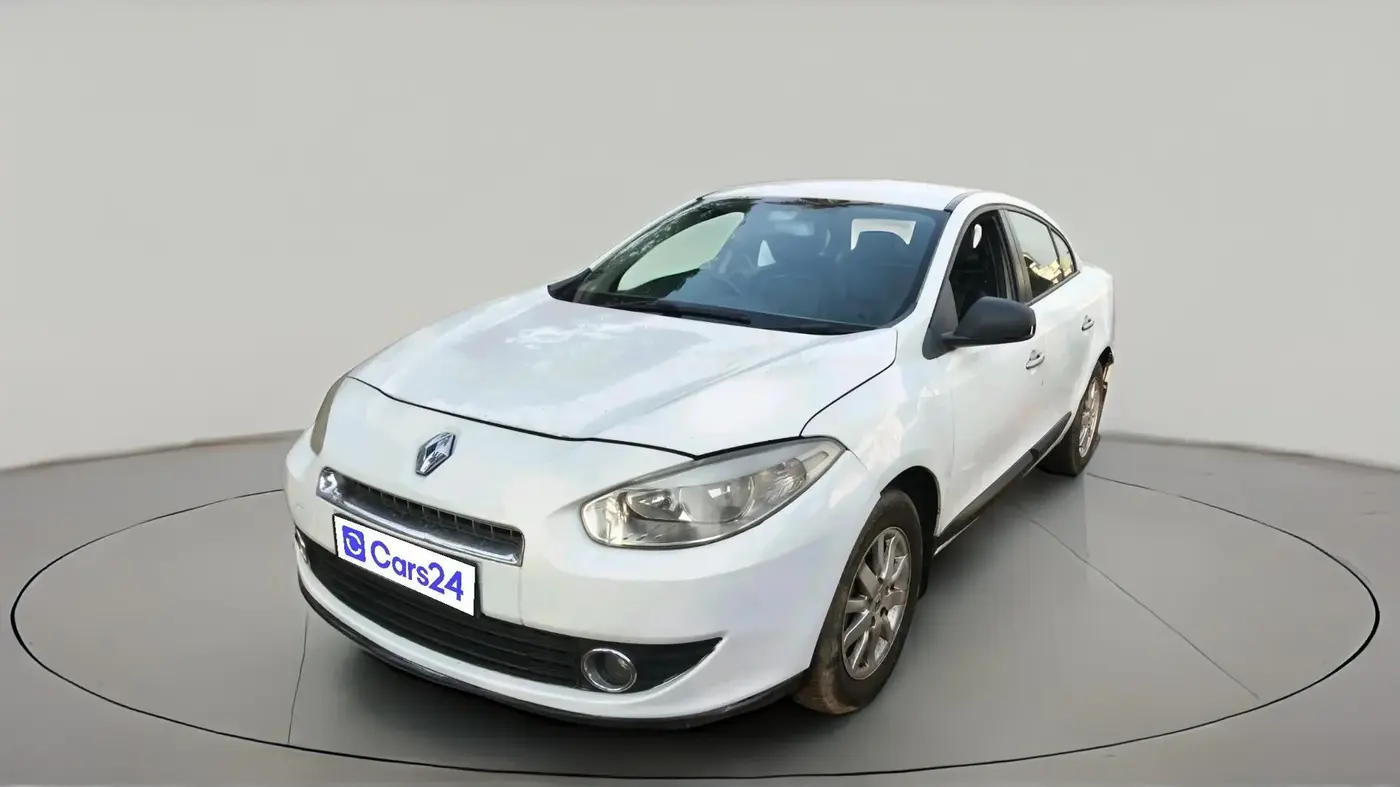 2011 Renault Fluence 1.5 E2, Diesel, Manual, 1,79,081 km, exterior