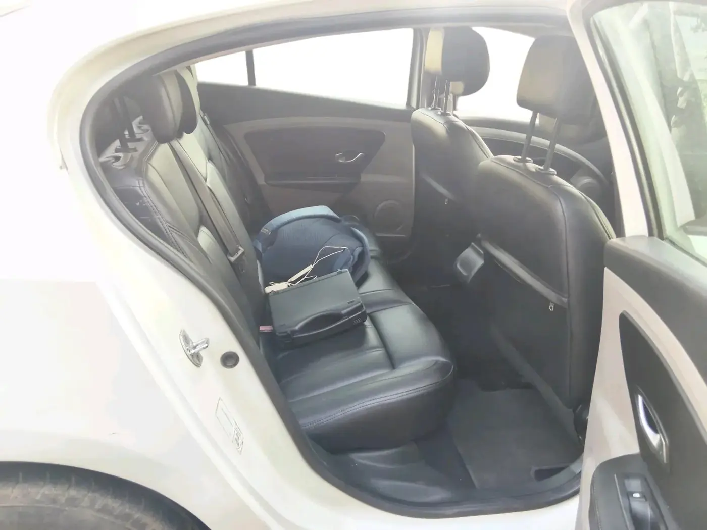 2011 Renault Fluence 1.5 E2, Diesel, Manual, 1,79,081 km, interior