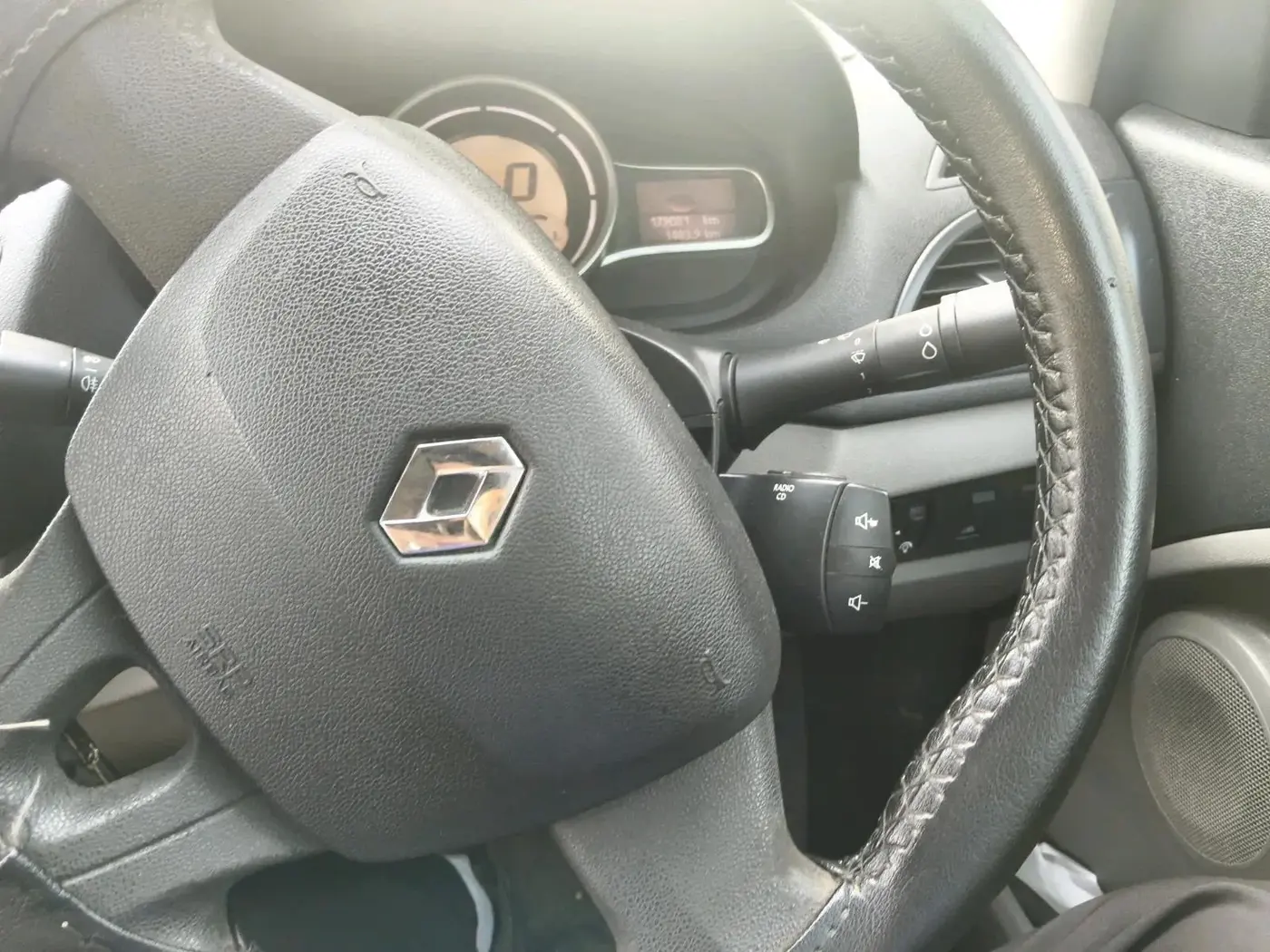 2011 Renault Fluence 1.5 E2, Diesel, Manual, 1,79,081 km, interior