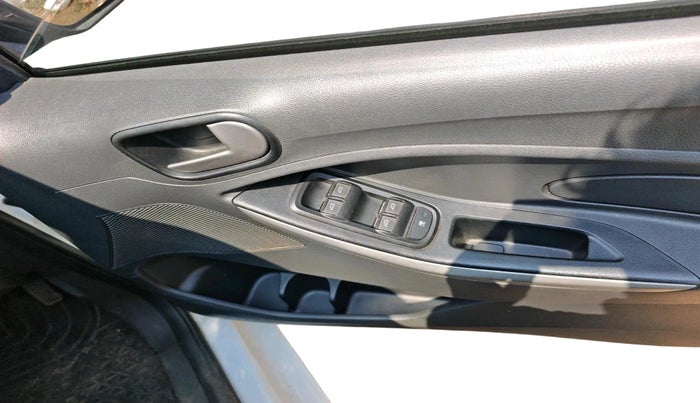 2017 Ford New Figo TREND 1.2 PETROL, Petrol, Manual, 97,523 km, interior