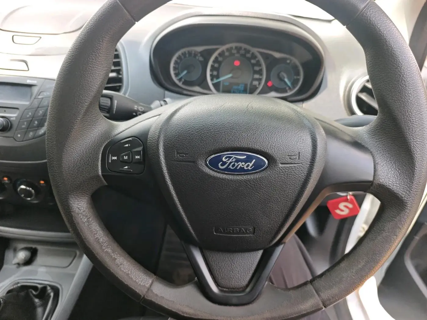 2017 Ford New Figo TREND 1.2 PETROL, Petrol, Manual, 97,523 km, interior