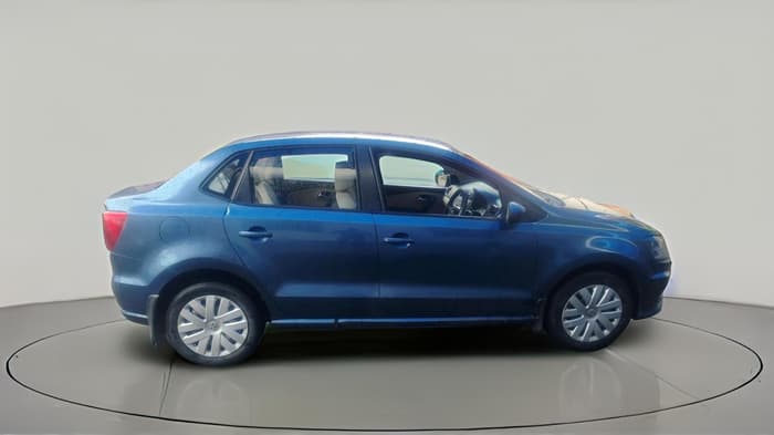 2016 Volkswagen Ameo COMFORTLINE 1.5 AT, Diesel, Automatic, 1,40,054 km, exterior