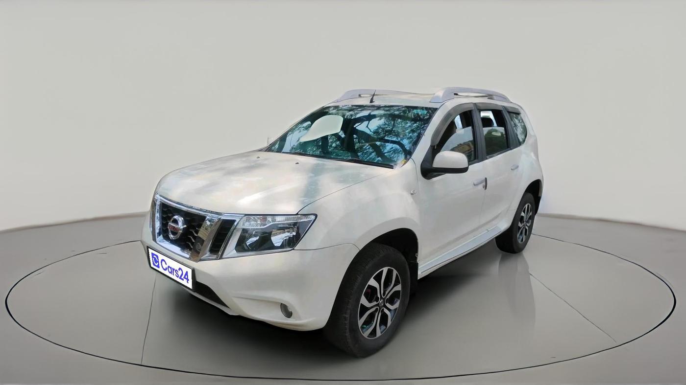 2015 Nissan Terrano XV D THP 110 PS, Diesel, Manual, 1,01,664 km, exterior