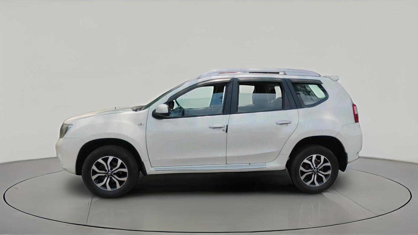 2015 Nissan Terrano XV D THP 110 PS, Diesel, Manual, 1,01,664 km, exterior