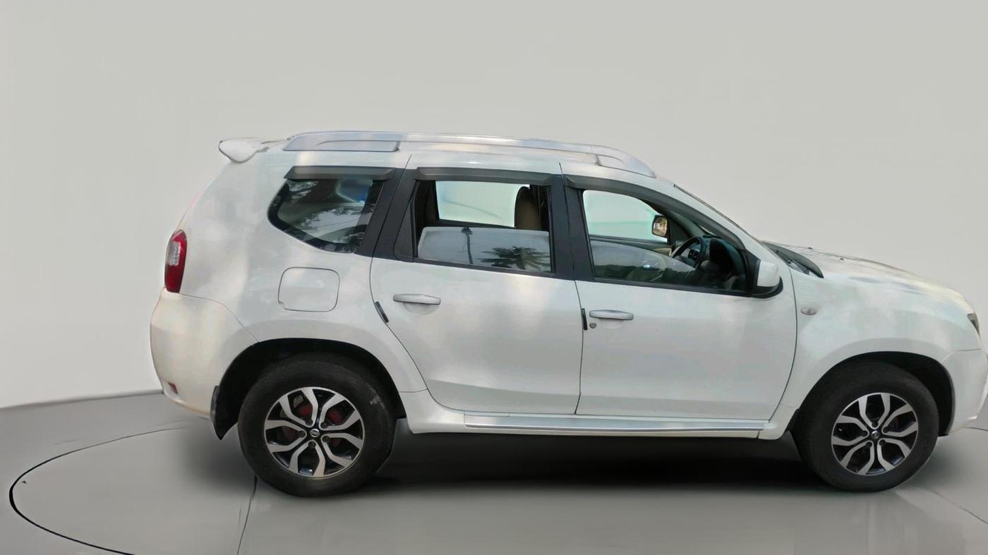 2015 Nissan Terrano XV D THP 110 PS, Diesel, Manual, 1,01,664 km, exterior
