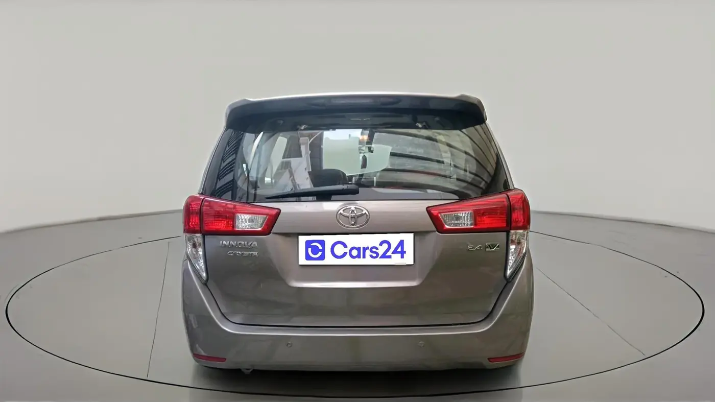 2017 Toyota Innova Crysta 2.4 VX 7 STR, Diesel, Manual, 2,40,628 km, exterior