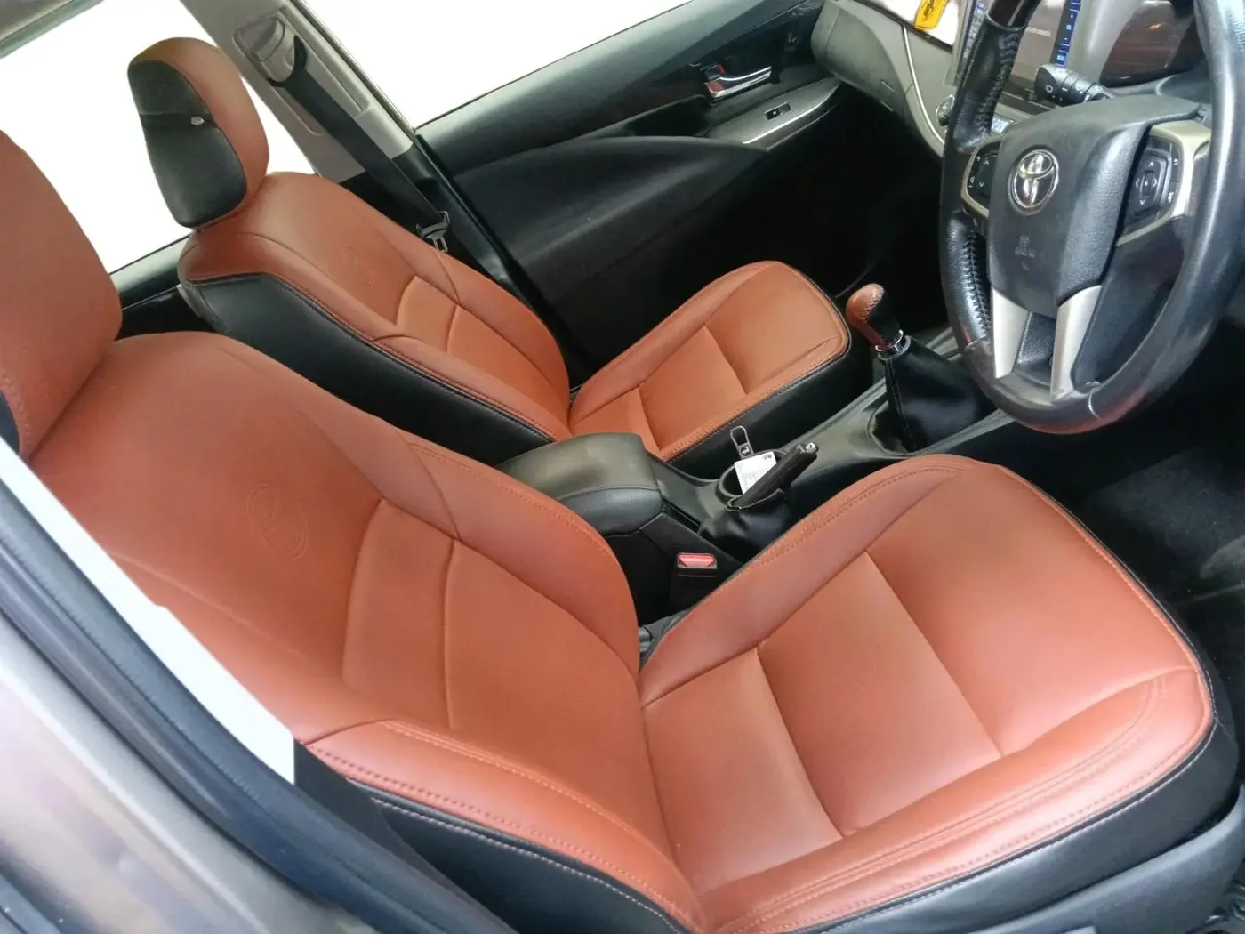 2017 Toyota Innova Crysta 2.4 VX 7 STR, Diesel, Manual, 2,40,628 km, interior