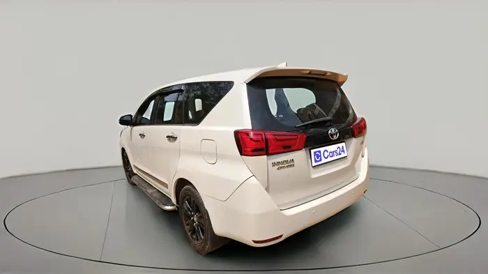 2016 Toyota Innova Crysta 2.4 ZX 7 STR, Diesel, Manual, 2,16,808 km, exterior