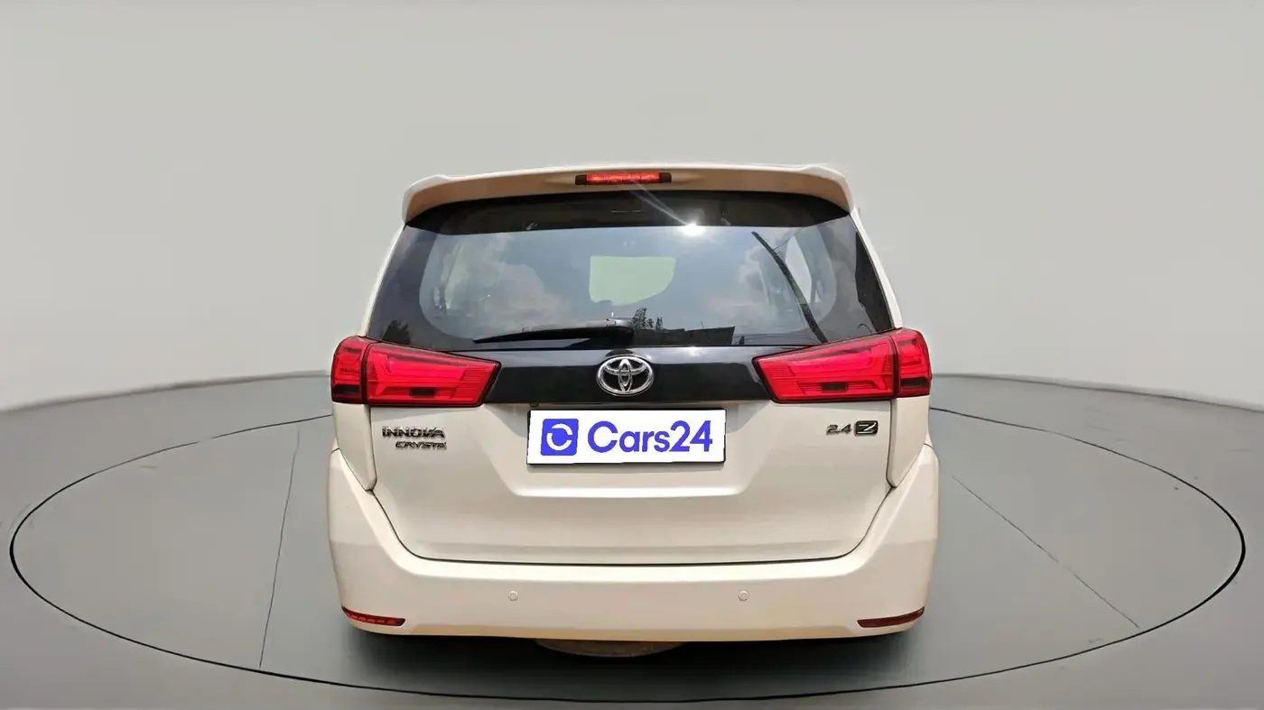 2016 Toyota Innova Crysta 2.4 ZX 7 STR, Diesel, Manual, 2,16,808 km, exterior