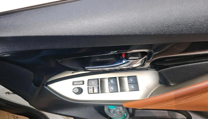 2016 Toyota Innova Crysta 2.4 ZX 7 STR, Diesel, Manual, 2,16,808 km, interior