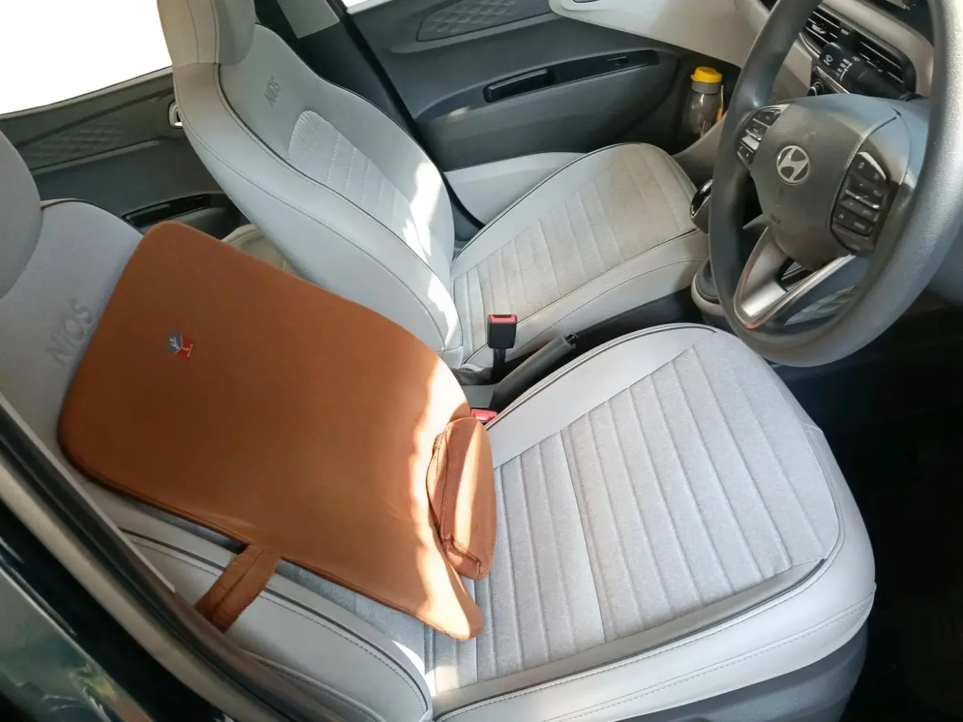 2023 Hyundai GRAND I10 NIOS SPORTZ AMT 1.2 KAPPA VTVT, Petrol, Automatic, 15,310 km, interior