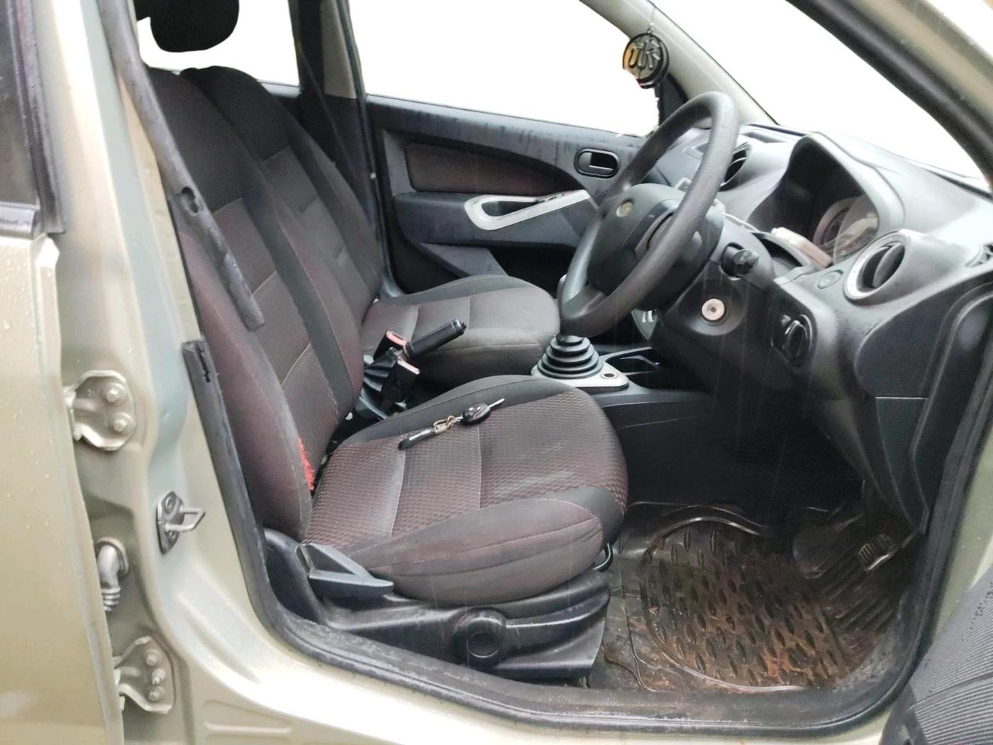 2011 Ford Figo ZXI 1.4 DIESEL, Diesel, Manual, 1,26,155 km, interior