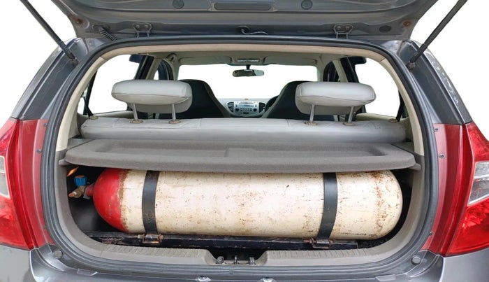 2011 Hyundai i10 SPORTZ 1.2, CNG, Manual, 1,20,001 km, exterior