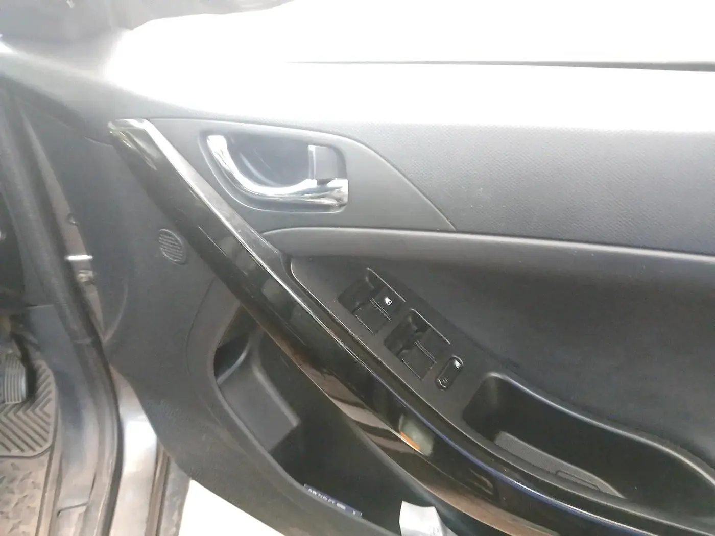 2023 Tata NEXON FEARLESS PLUS S 1.2 REVOTRON 6 MT DT, Petrol, Manual, 73,991 km, interior