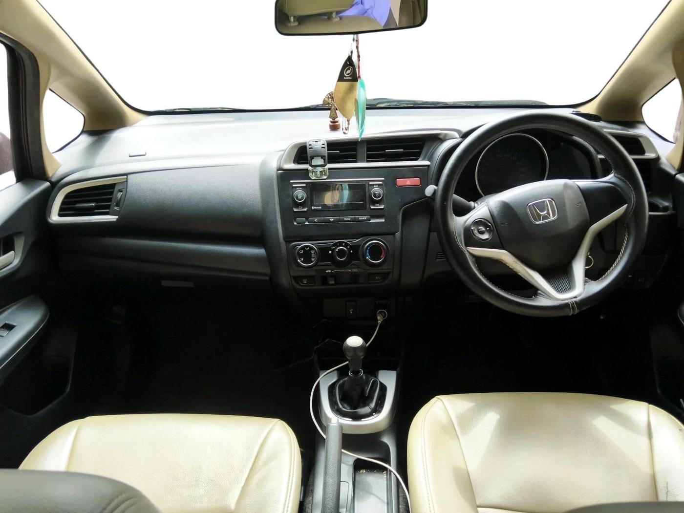 2015 Honda Jazz 1.5L I-DTEC S, Diesel, Manual, 1,15,576 km, interior