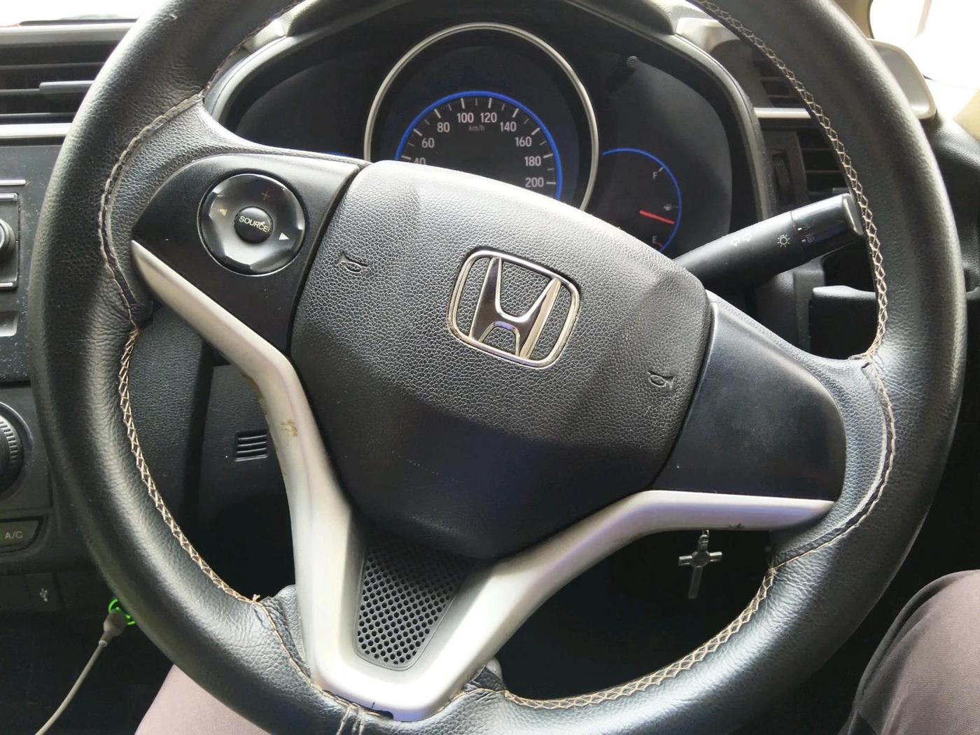 2015 Honda Jazz 1.5L I-DTEC S, Diesel, Manual, 1,15,576 km, interior