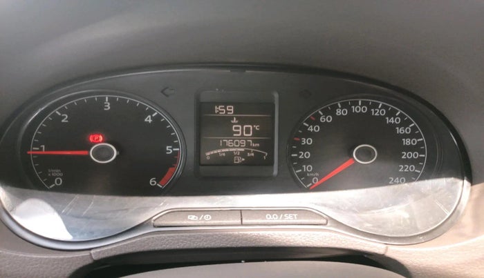 2017 Volkswagen Vento HIGHLINE DIESEL 1.5, Diesel, Manual, 1,76,097 km, interior