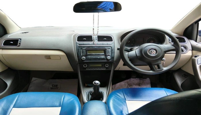 2011 Volkswagen Vento COMFORTLINE 1.6, Petrol, Manual, 77,345 km, interior