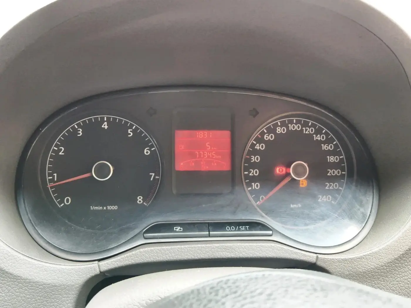 2011 Volkswagen Vento COMFORTLINE 1.6, Petrol, Manual, 77,345 km, interior