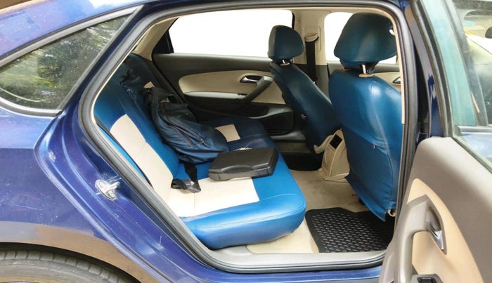 2011 Volkswagen Vento COMFORTLINE 1.6, Petrol, Manual, 77,345 km, interior