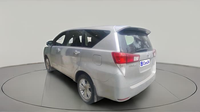 2016 Toyota Innova Crysta 2.8 ZX AT 7 STR, Diesel, Automatic, 1,70,848 km, exterior