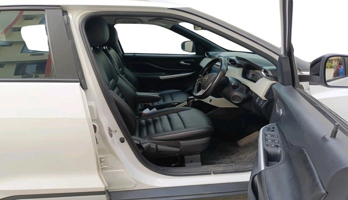 2022 Nissan MAGNITE XV TURBO, Petrol, Manual, 49,357 km, interior