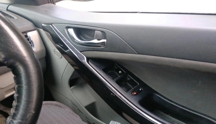 2019 Tata NEXON XZ PLUS PETROL, Petrol, Manual, 46,298 km, interior