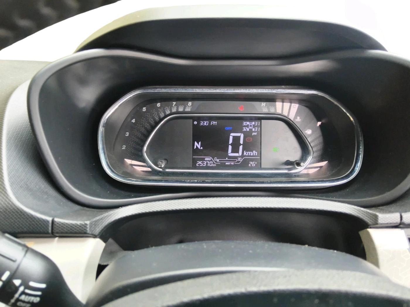 2022 Tata NEXON XZA PLUS (HS) PETROL, Petrol, Automatic, 25,370 km, interior