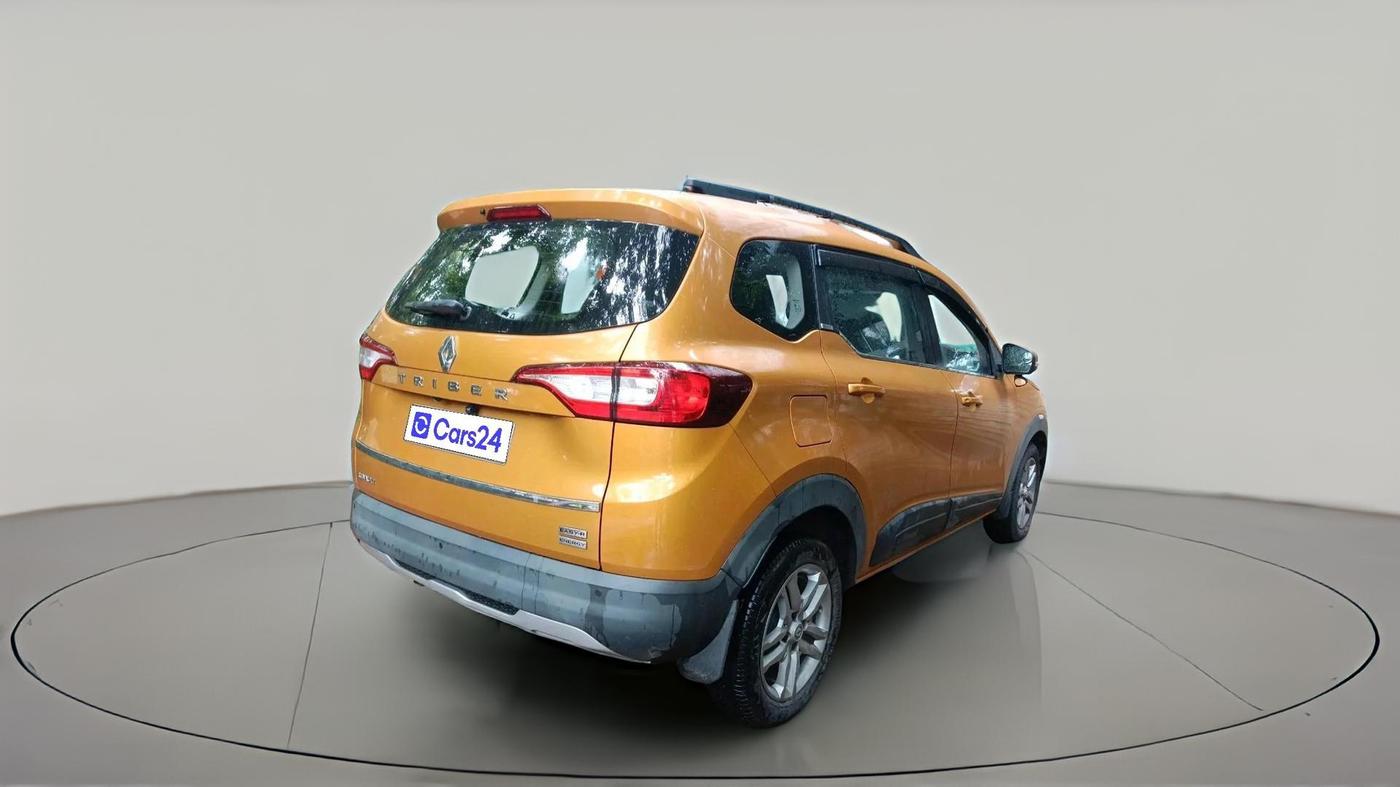 2020 Renault TRIBER RXZ AMT, Petrol, Automatic, 39,770 km, exterior