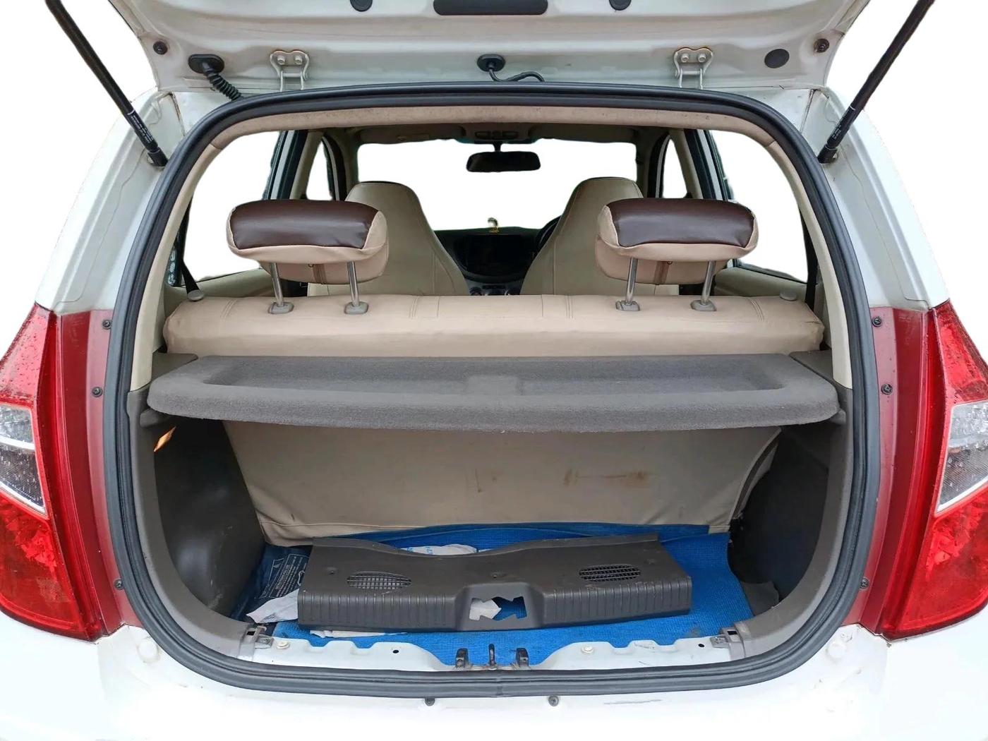 2012 Hyundai i10 ASTA 1.2 AT SUNROOF, Petrol, Automatic, 74,123 km, exterior
