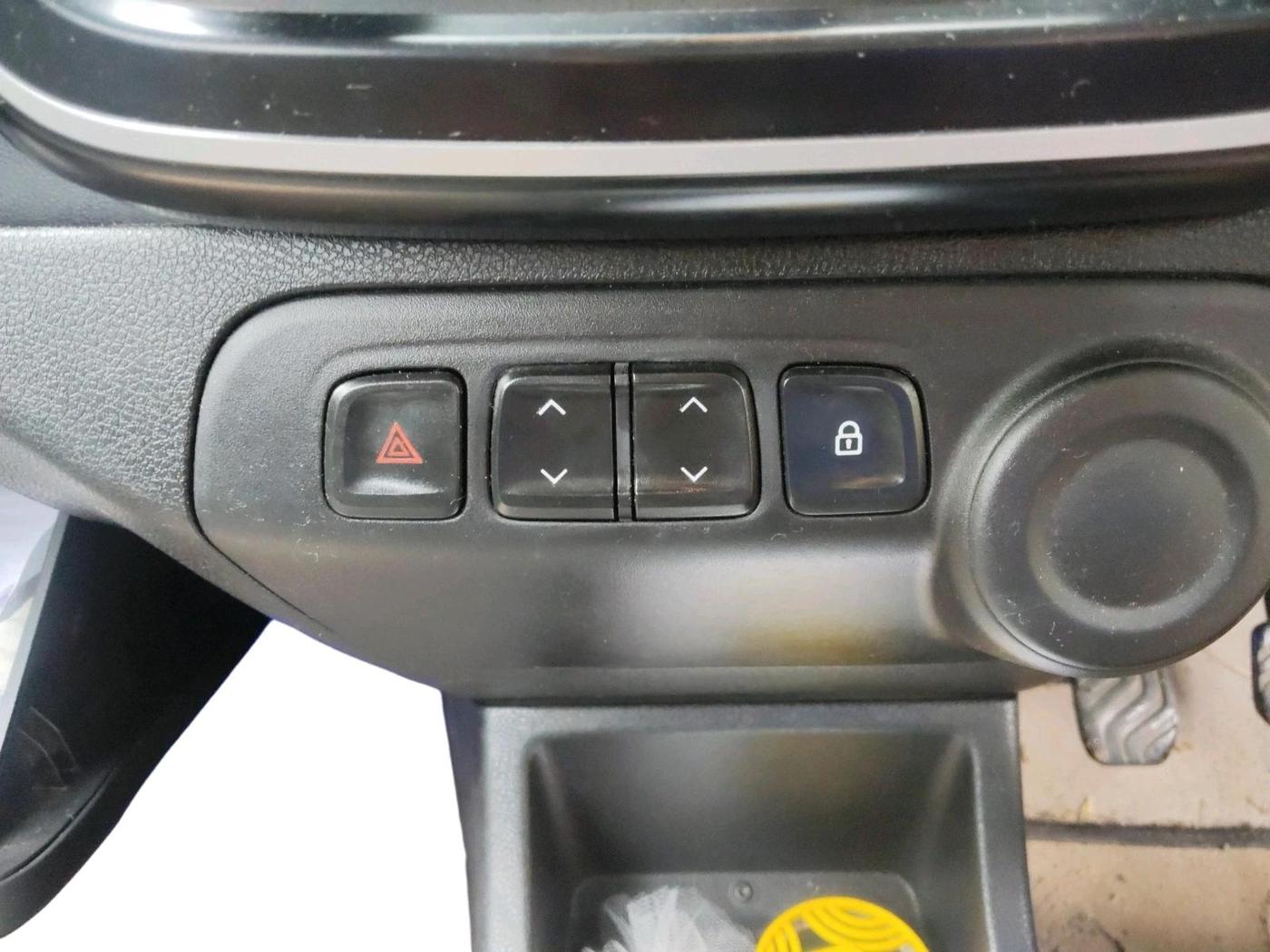 2019 Renault Kwid RXL, Petrol, Manual, 51,432 km, interior