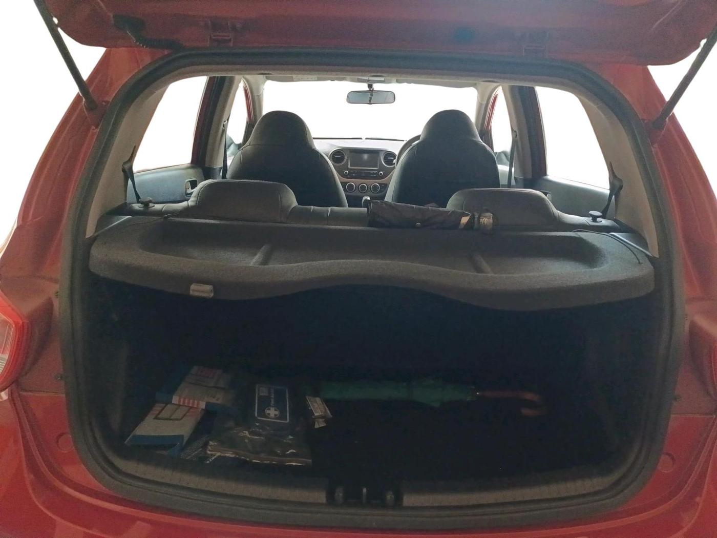 2018 Hyundai Grand i10 SPORTZ AT 1.2 KAPPA VTVT, Petrol, Automatic, 17,895 km, exterior