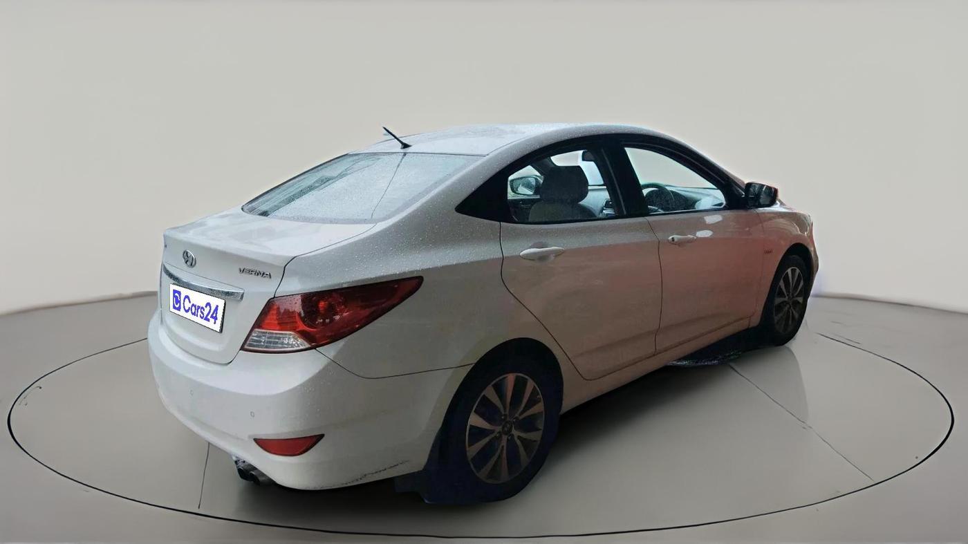 2013 Hyundai Verna FLUIDIC 1.6 CRDI SX, Diesel, Manual, 90,923 km, exterior